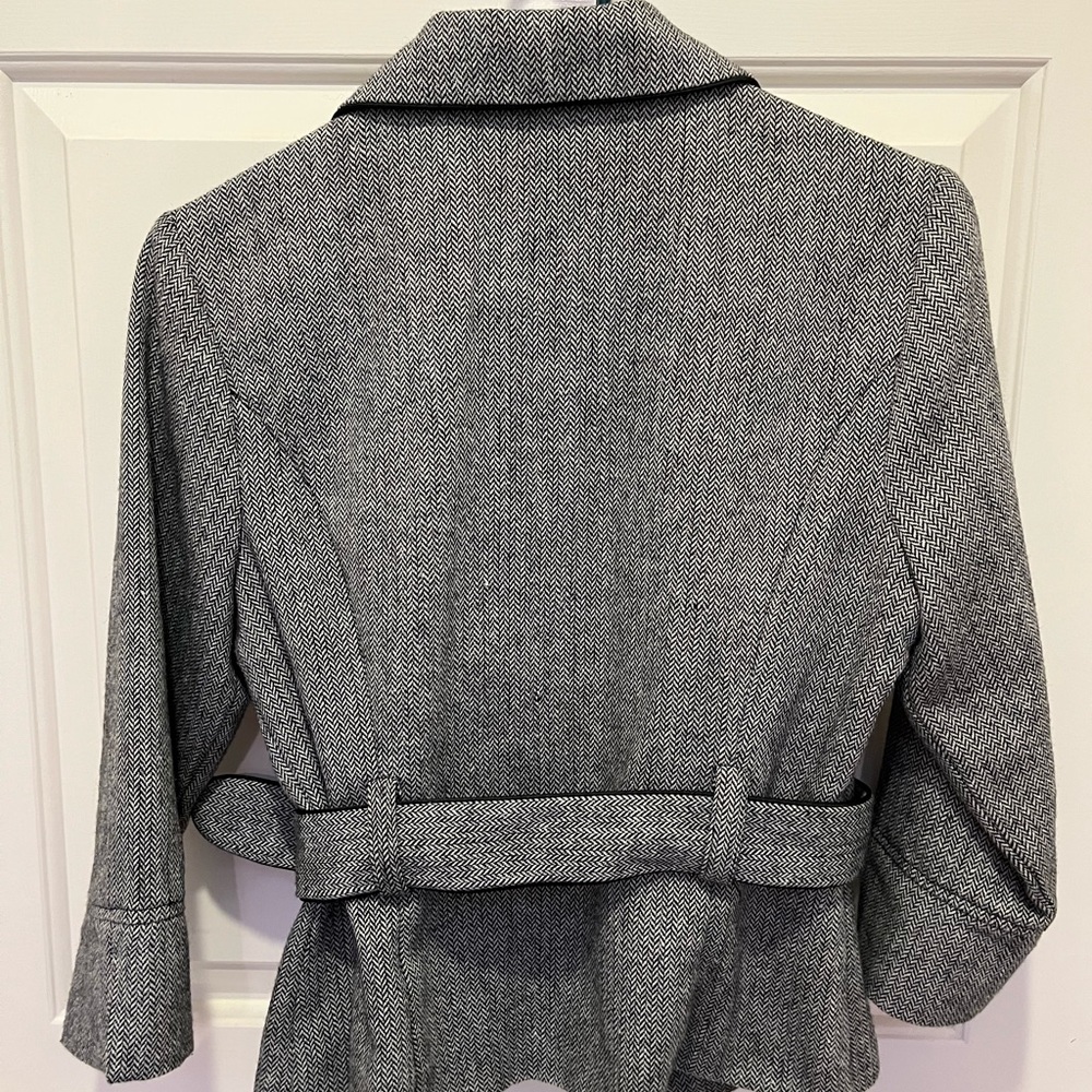 Jacket - Picture 2 of 4